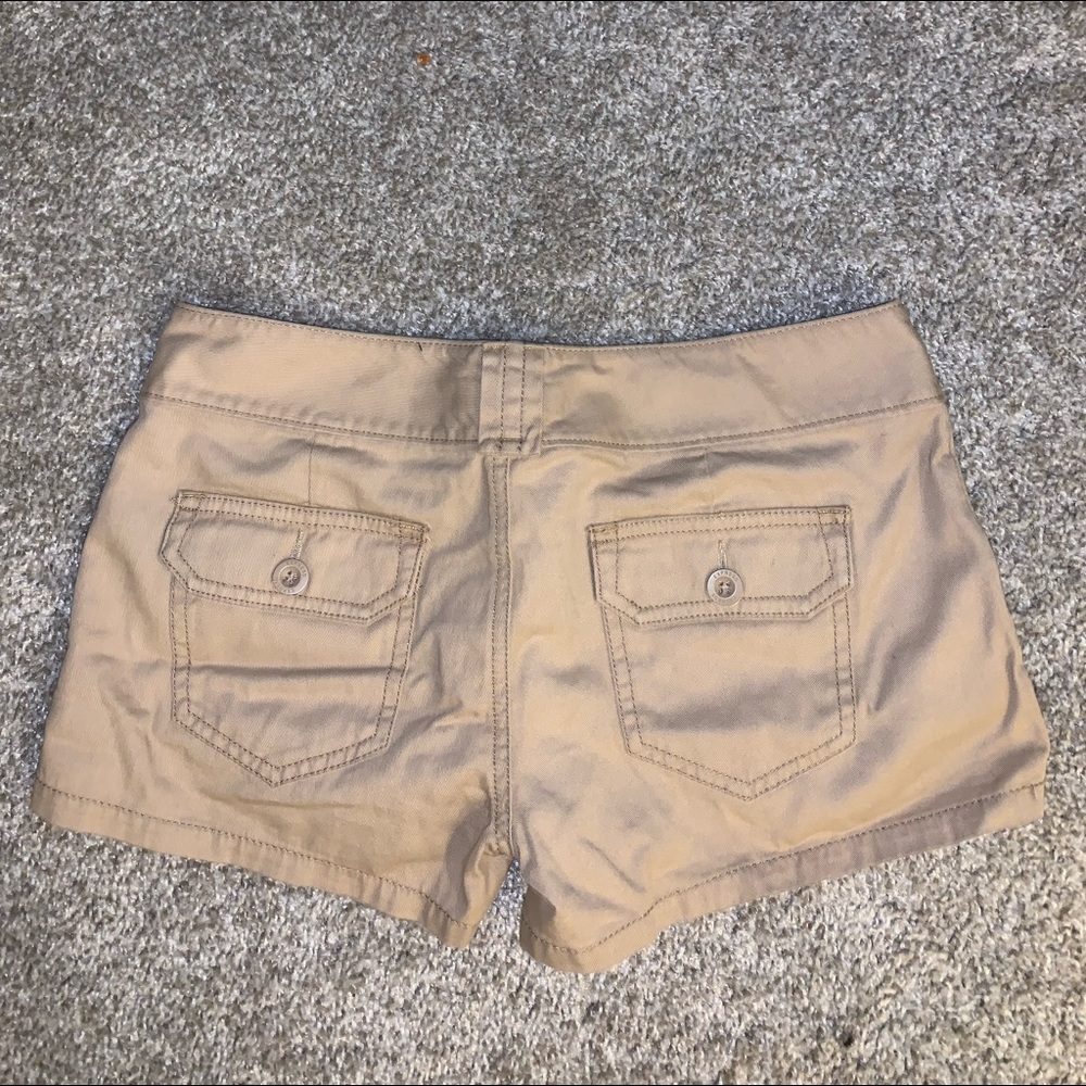 Express Tan High Waist buttoned shorts size 4 - Picture 11 of 12